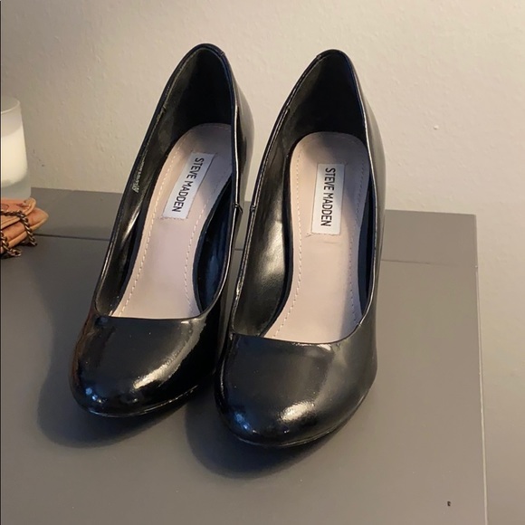 Black Steve Madden Heels - Picture 2 of 5